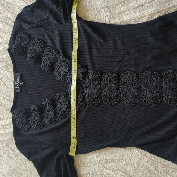 Lulu's Floral Applique Bodysuit - Picture 8 of 10